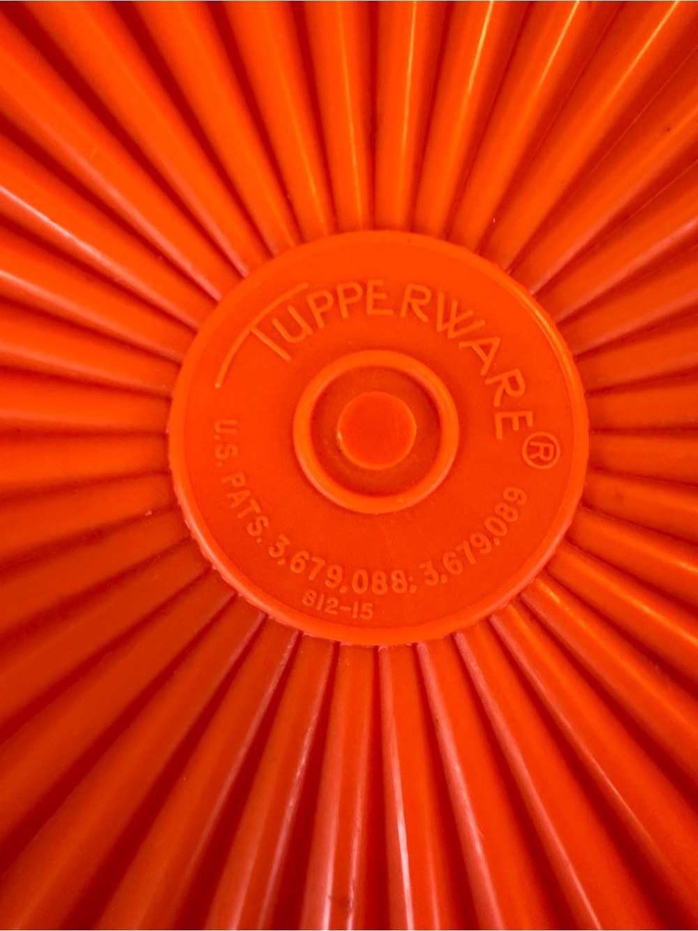 ⭐️ Vintage 5” Tupperware Orange Container and Lid EUC - Picture 2 of 7